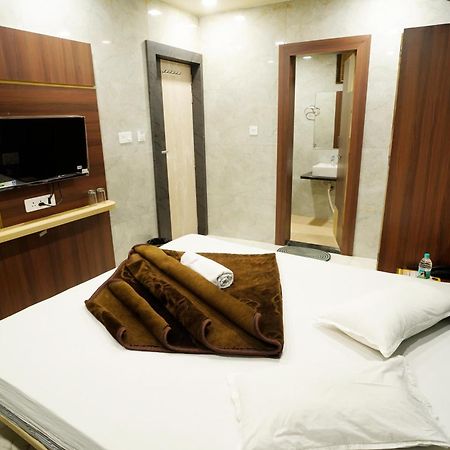Hotel New Sundaram 150 Mtrs From Dargah Ajmer Ngoại thất bức ảnh