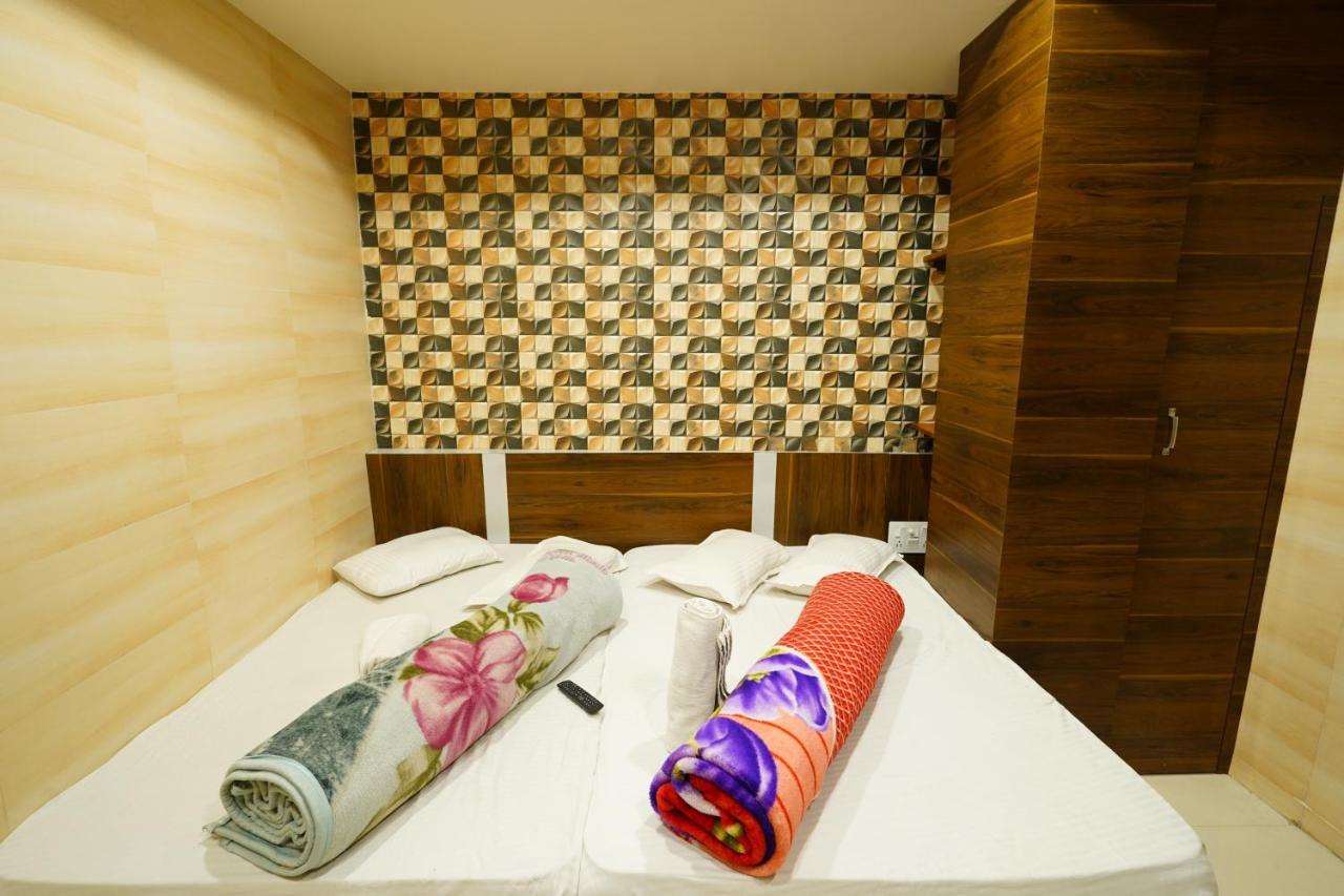 Hotel New Sundaram 150 Mtrs From Dargah Ajmer Ngoại thất bức ảnh