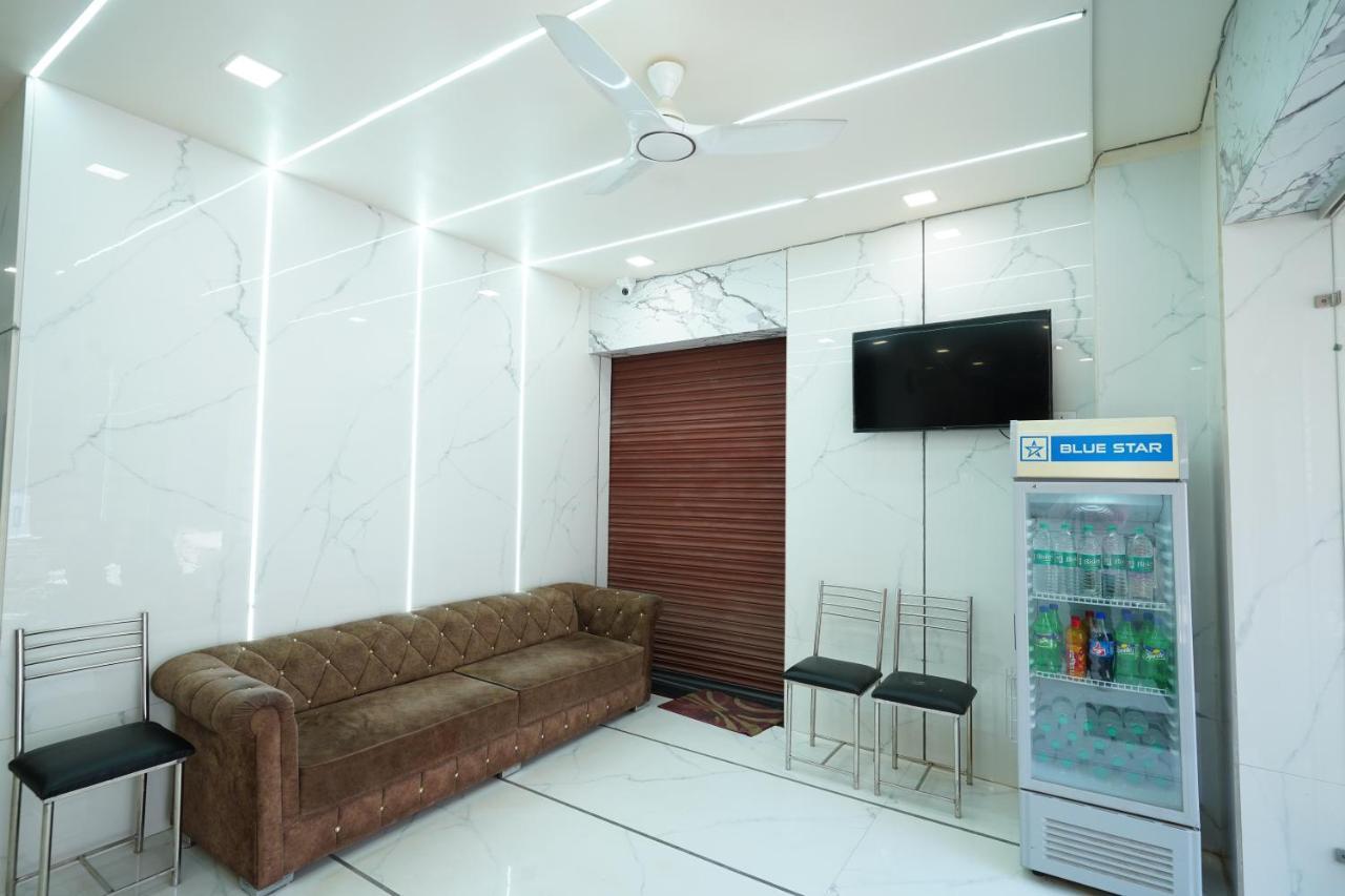 Hotel New Sundaram 150 Mtrs From Dargah Ajmer Ngoại thất bức ảnh