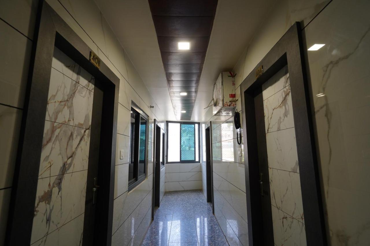 Hotel New Sundaram 150 Mtrs From Dargah Ajmer Ngoại thất bức ảnh