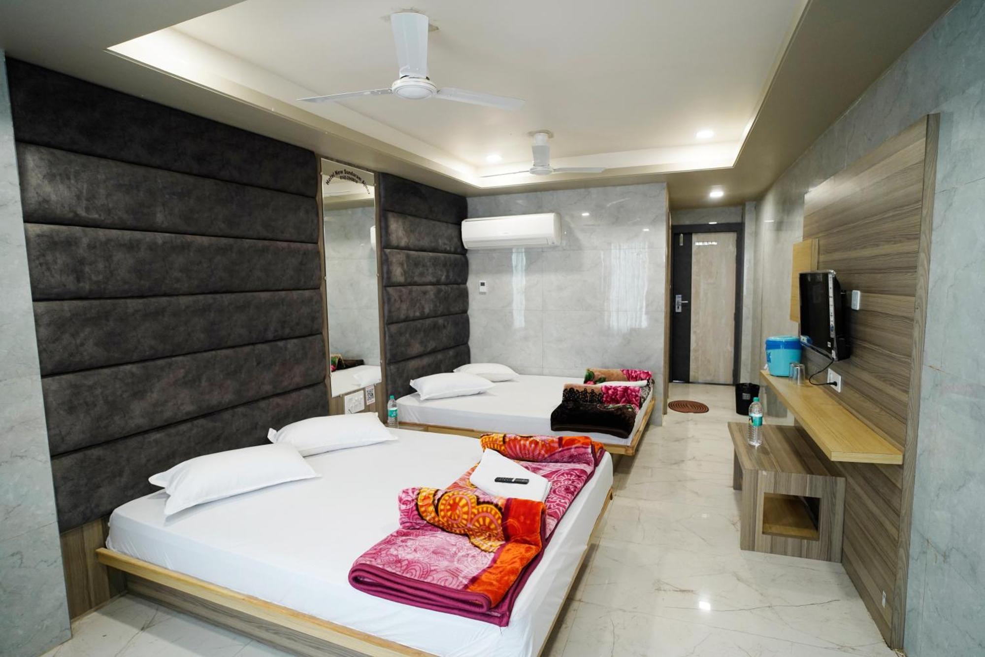 Hotel New Sundaram 150 Mtrs From Dargah Ajmer Ngoại thất bức ảnh