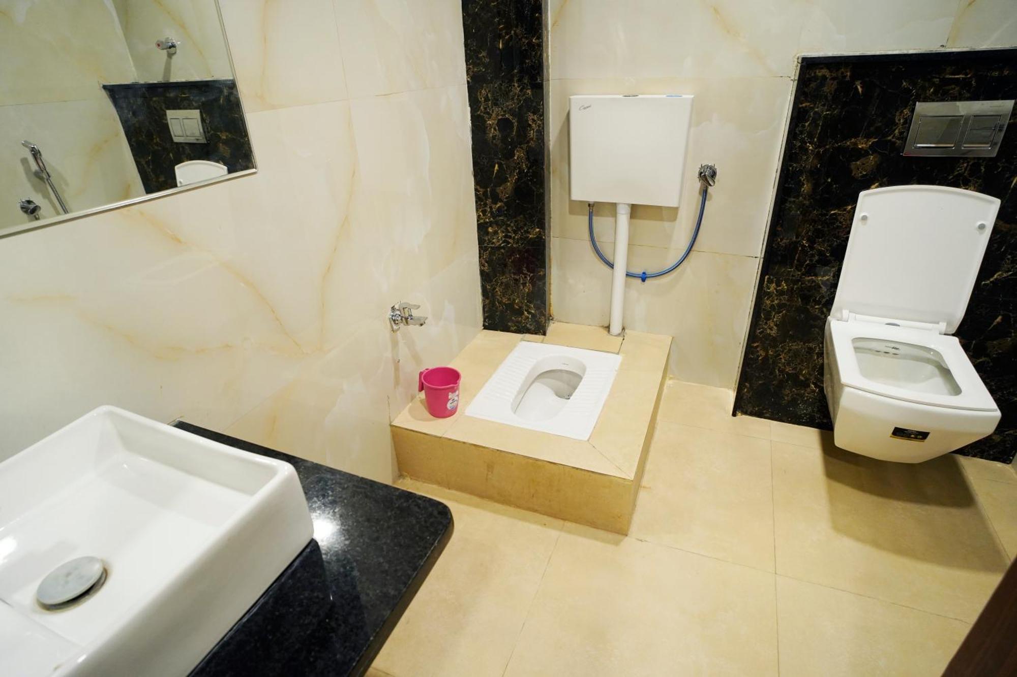 Hotel New Sundaram 150 Mtrs From Dargah Ajmer Ngoại thất bức ảnh