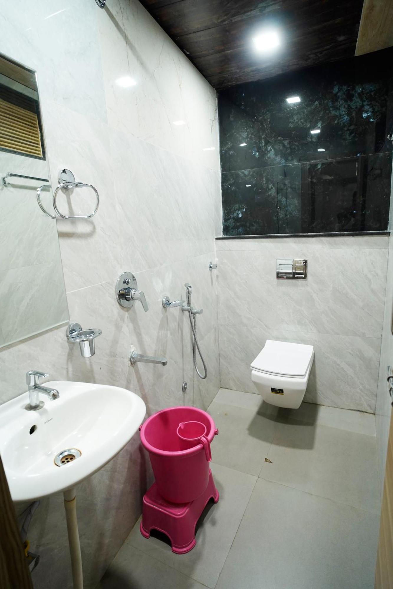 Hotel New Sundaram 150 Mtrs From Dargah Ajmer Ngoại thất bức ảnh