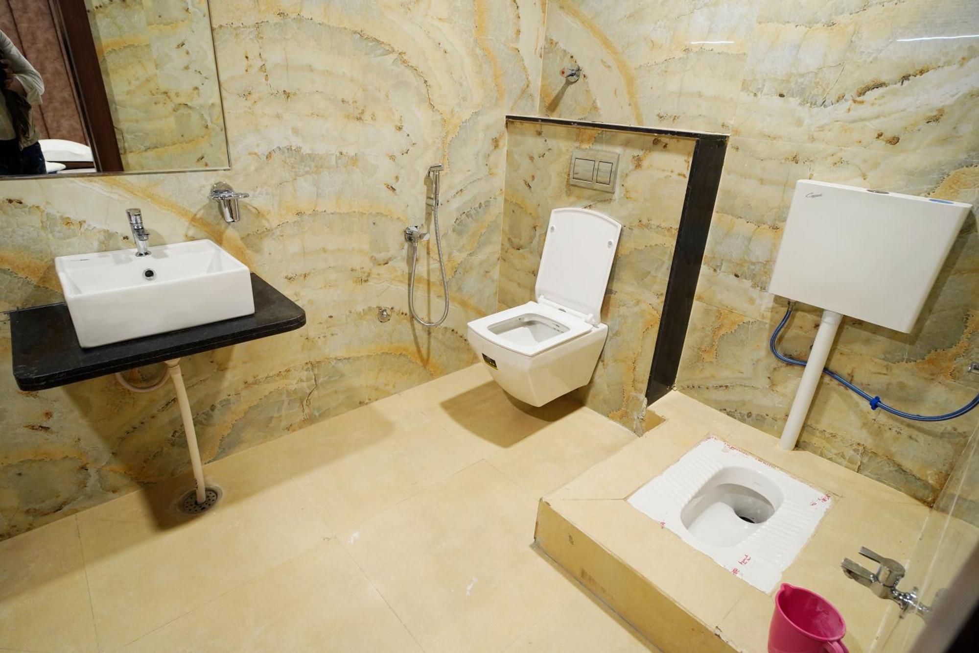 Hotel New Sundaram 150 Mtrs From Dargah Ajmer Ngoại thất bức ảnh
