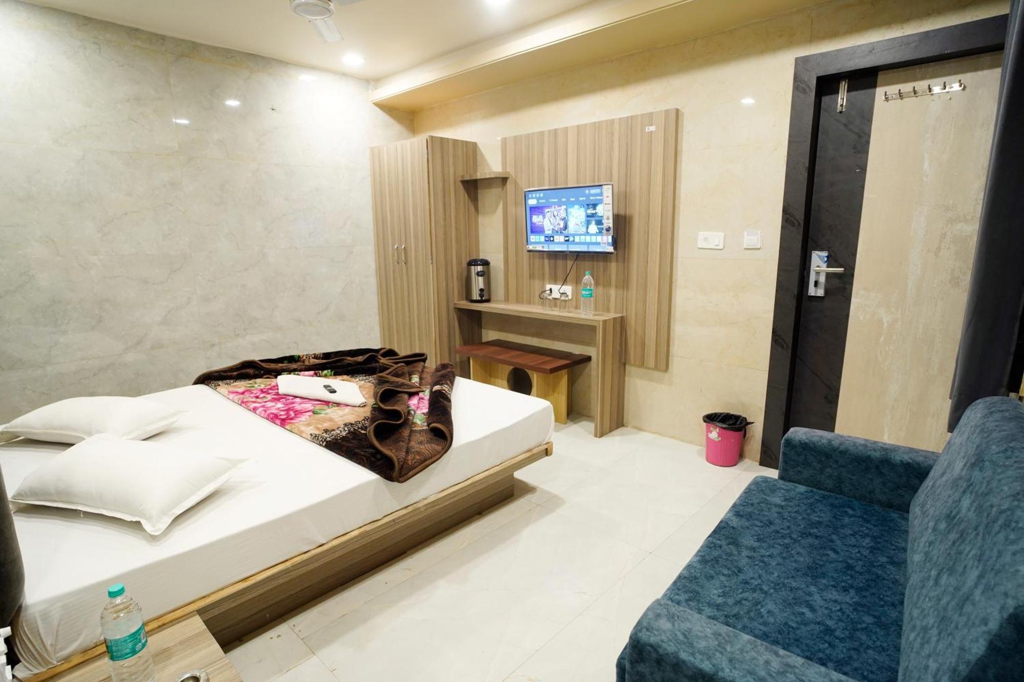 Hotel New Sundaram 150 Mtrs From Dargah Ajmer Ngoại thất bức ảnh